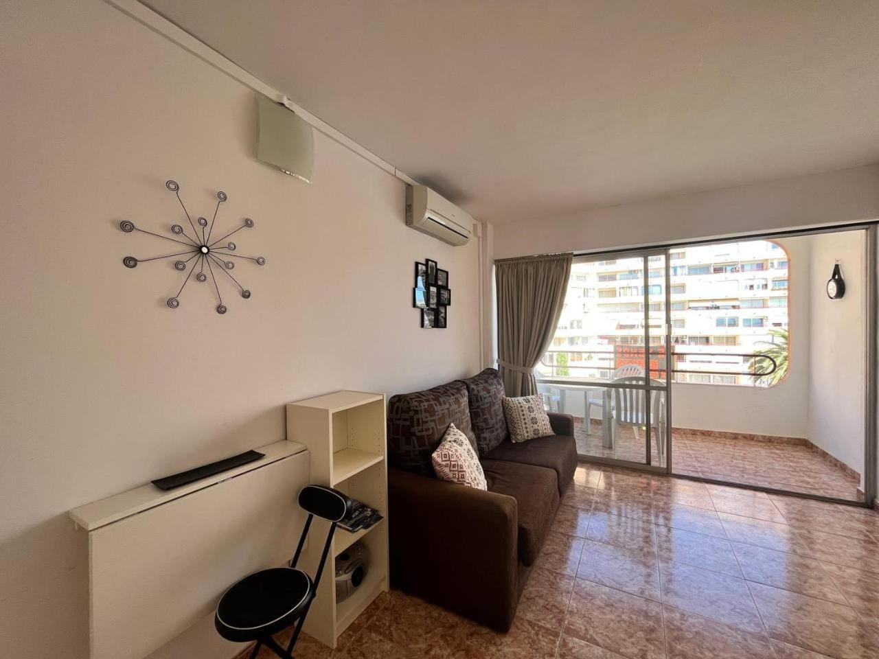 Estudio Con Tres Piscinas Comunitarias Y Pista De Tenis Roses Exterior photo